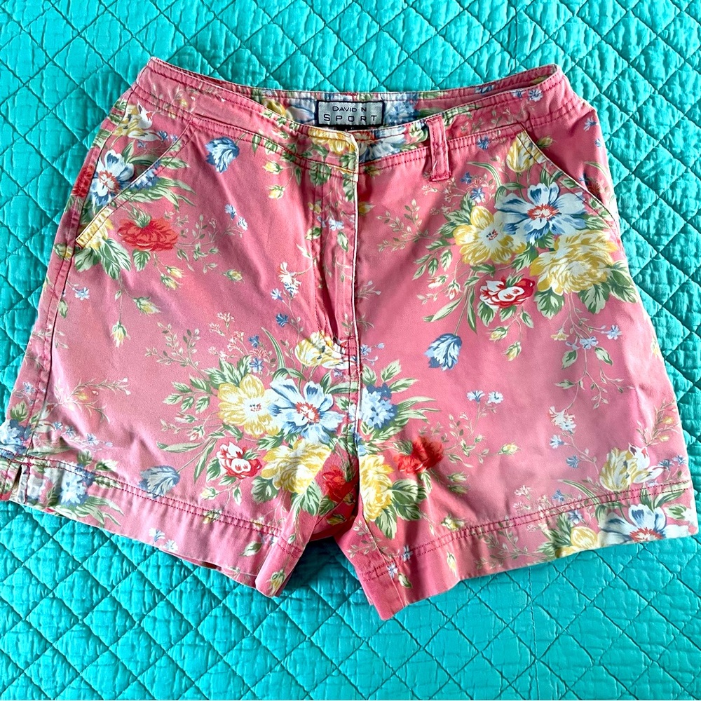 Vintage Women’s Pink Floral Denim Shorts David N Sport Size 8